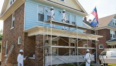 Detroit, MI painting contractor providing professional interior and exterior house painting services